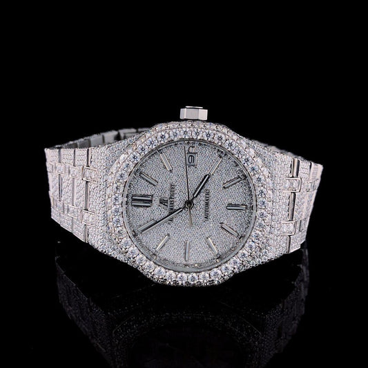 Luxe Diamond Halo Watch